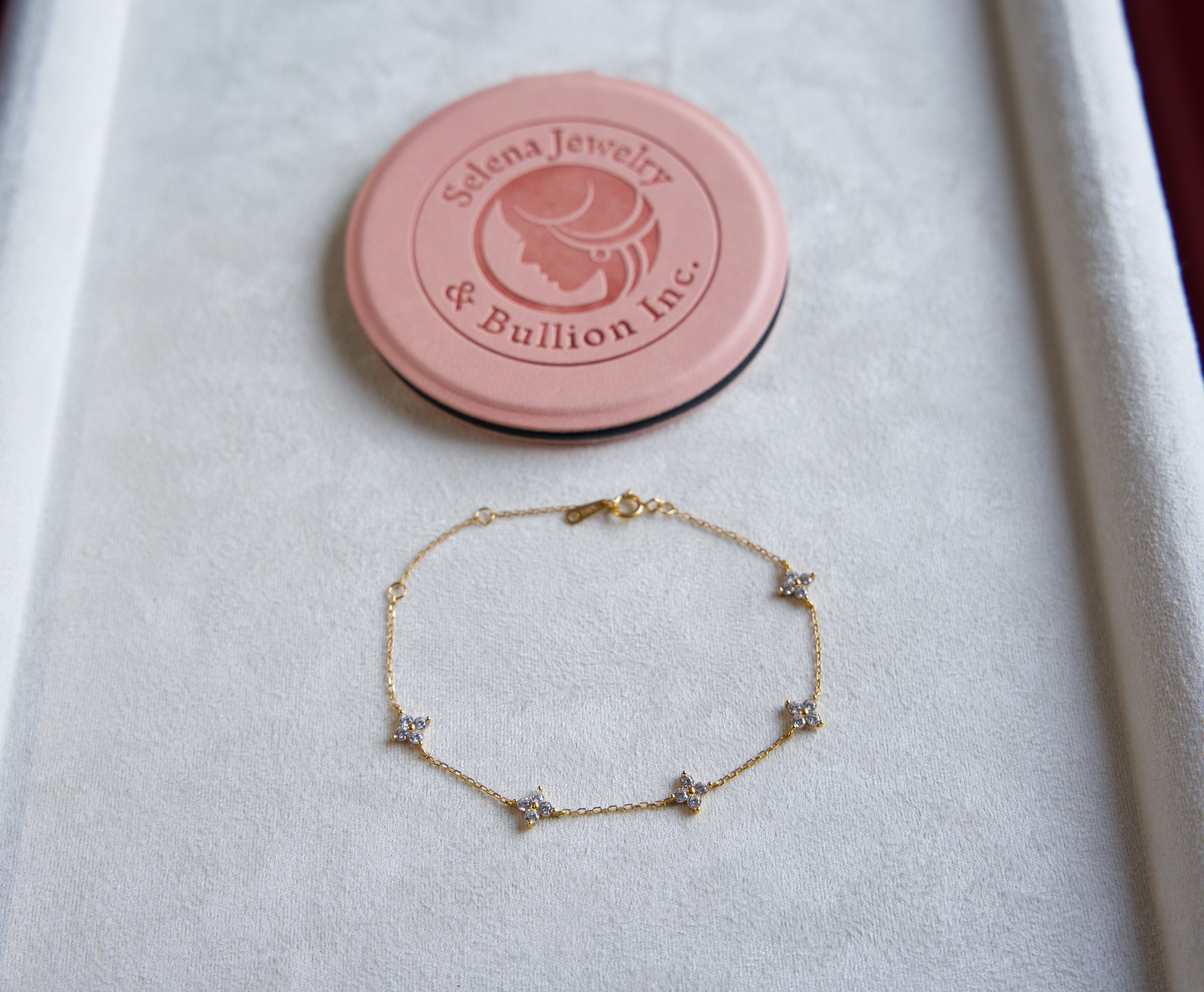Selena Jewelry Bullion - Trianon Clear Tone Dainty Clover Bracelet