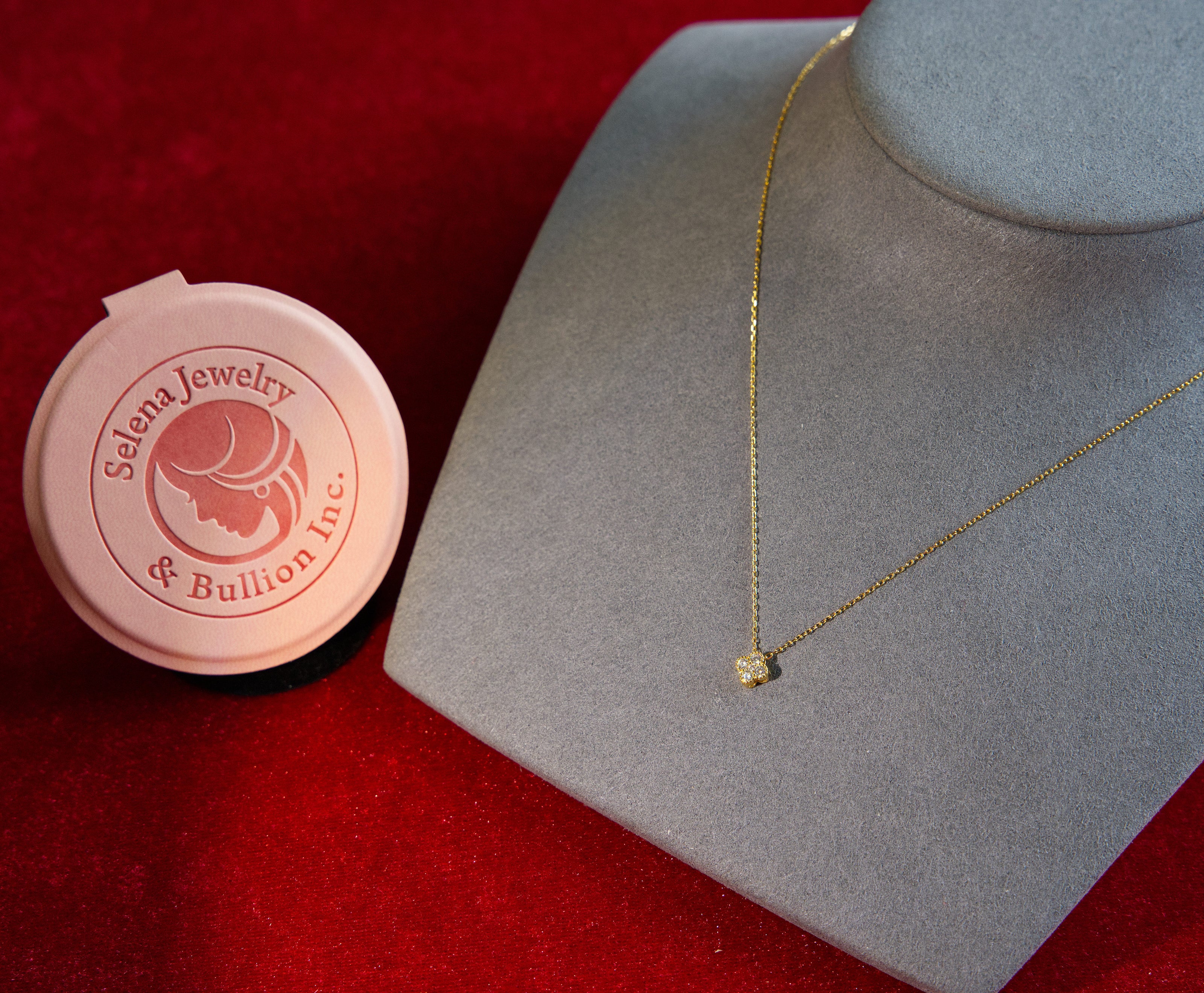 Selena Jewelry Bullion - Trianon Clear Tone Mini Clover Necklace