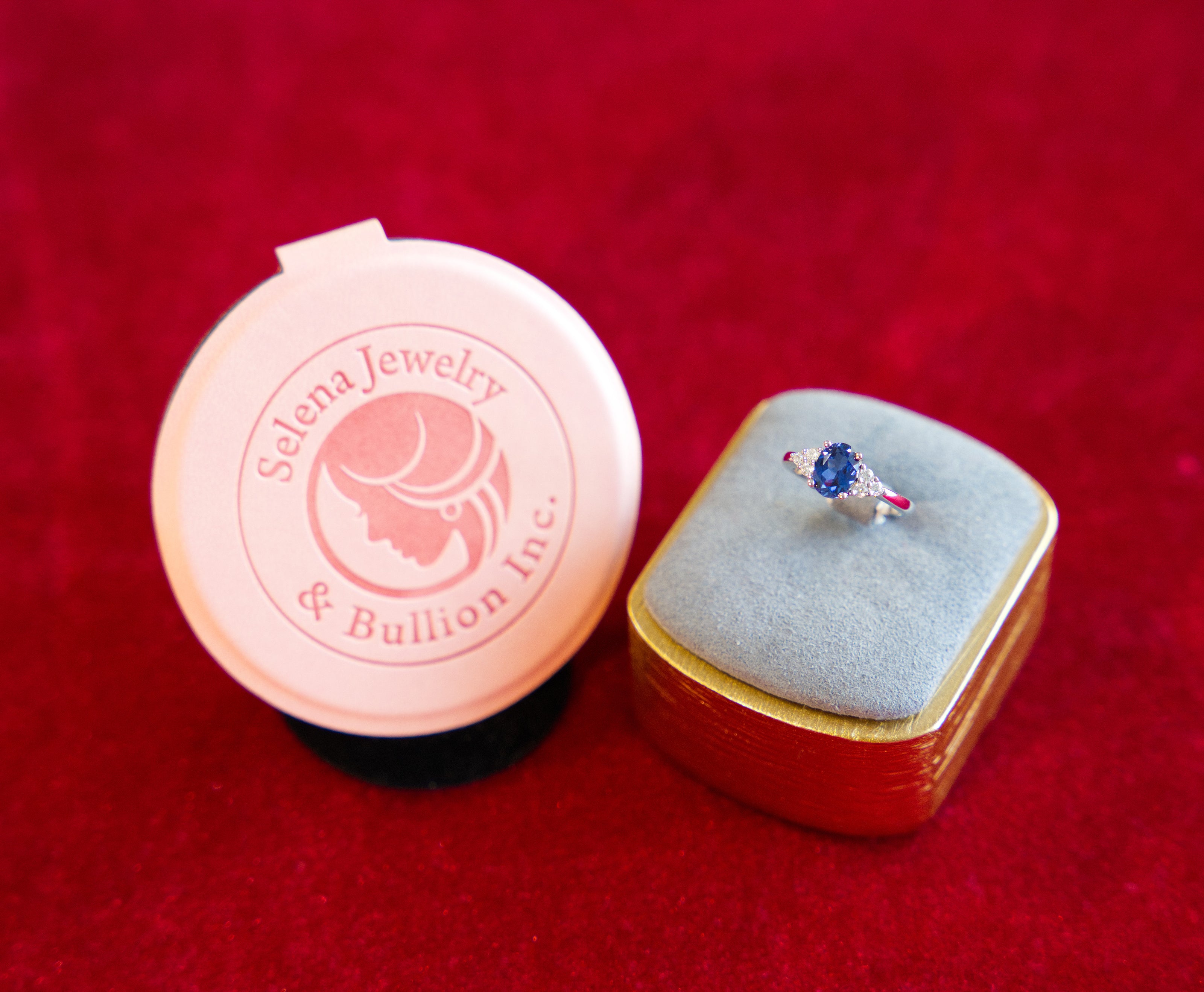 Selena Jewelry Bullion - Chambord 1.5 Carats Lab Grown Royal Blue Sapphire Oval Milgrain Three-Stone Ring