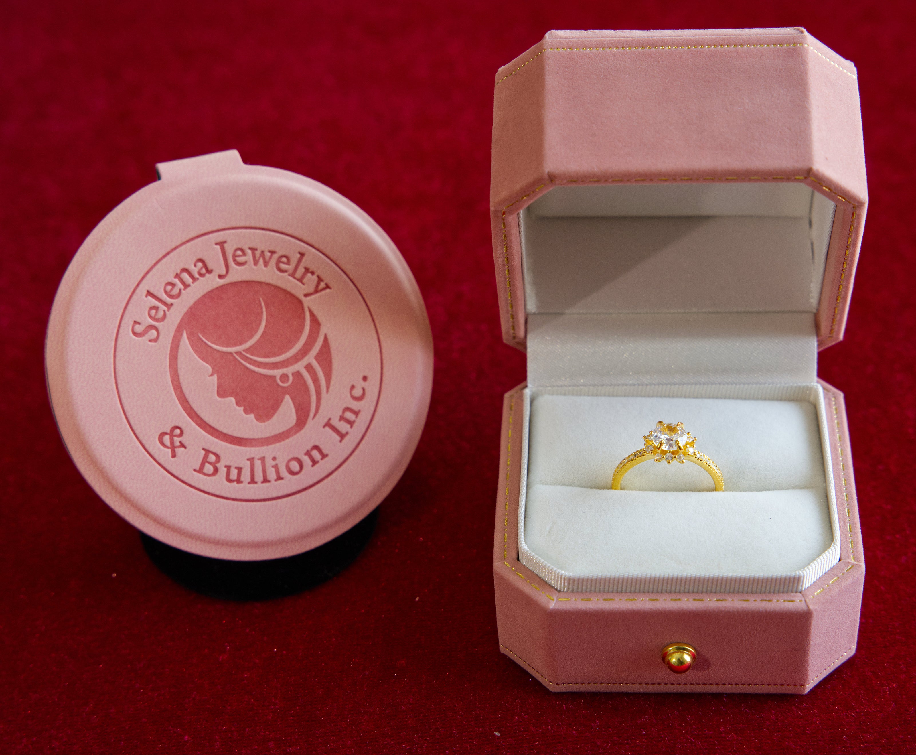 Selena Jewelry Bullion - Hofburg Clear Tone Snowflake Ring